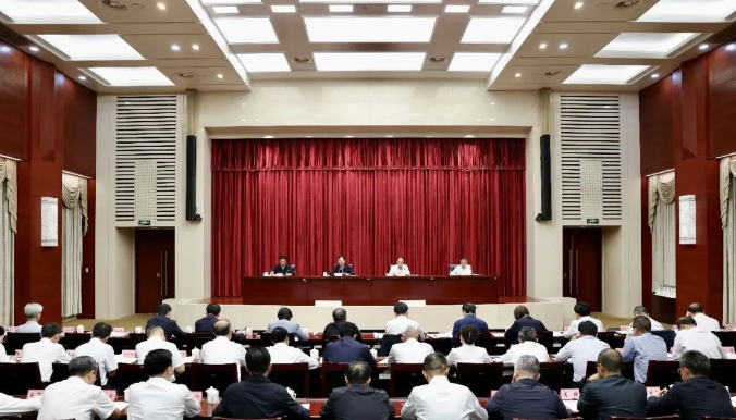 云南省树立和践行正确政绩观学习教育总结会强调 认真学习贯彻习近平总书记重要指示精神 推动正确政绩观在思想上牢固树立在实践中落地生根